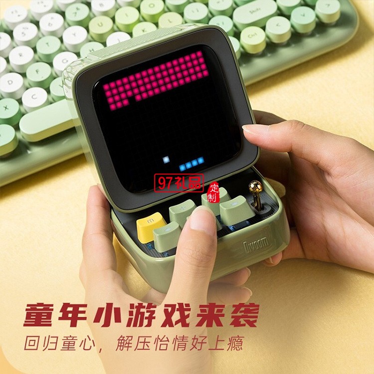 企業(yè)禮品定制網(wǎng)告訴你企業(yè)廣告禮品定制技巧